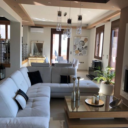 Villa Under Meteora Kalampáka Ngoại thất bức ảnh