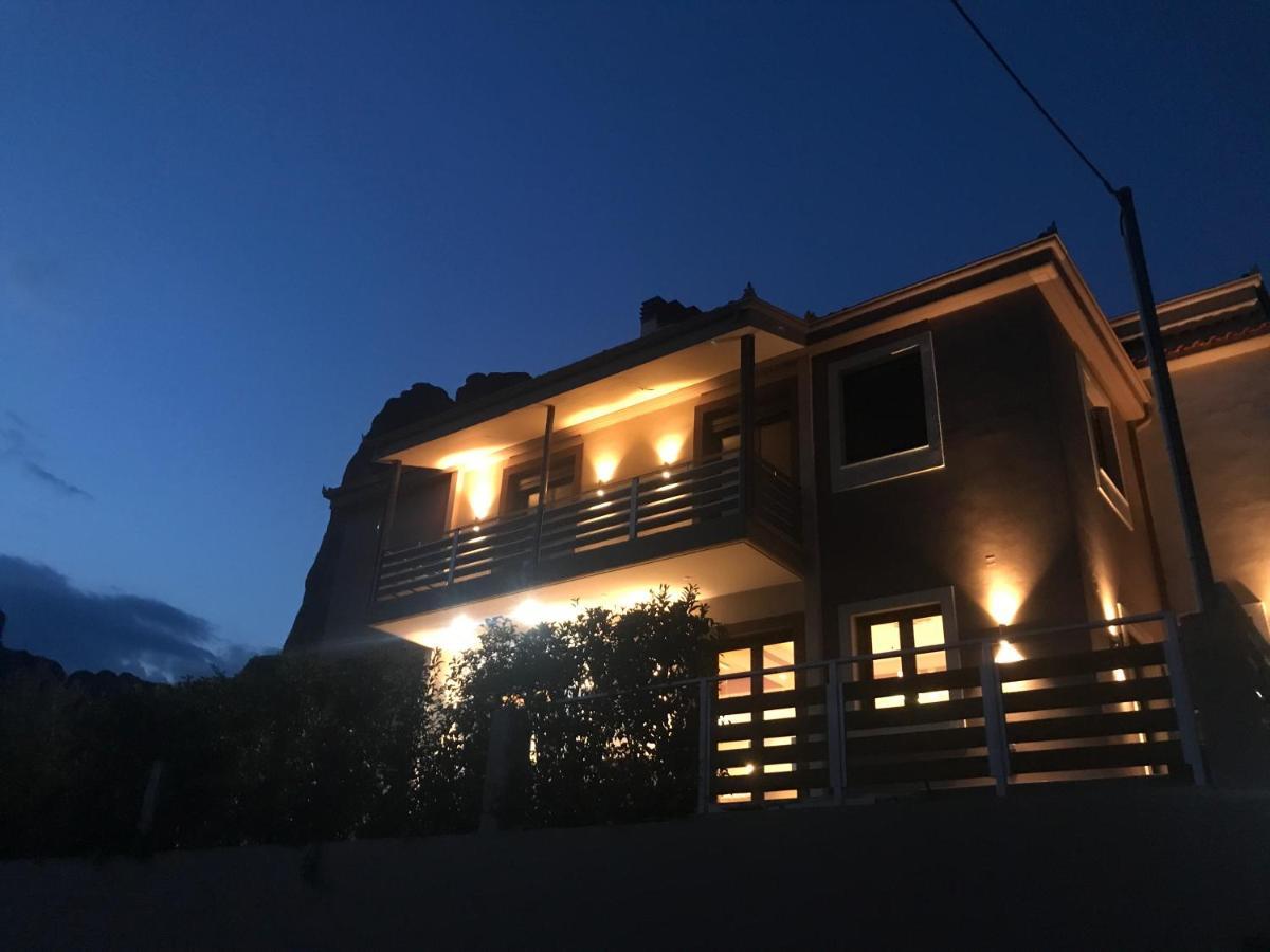 Villa Under Meteora Kalampáka Ngoại thất bức ảnh