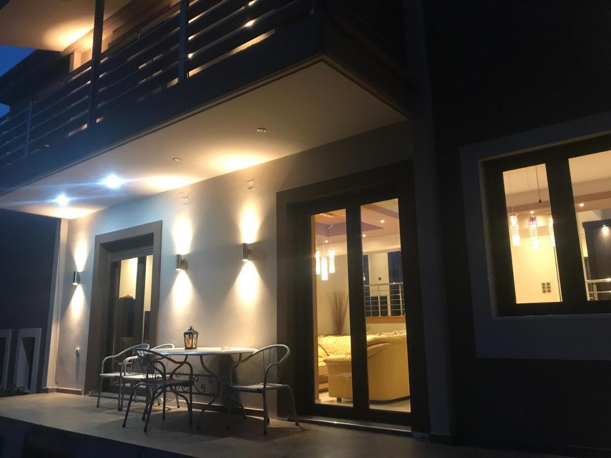Villa Under Meteora Kalampáka Ngoại thất bức ảnh